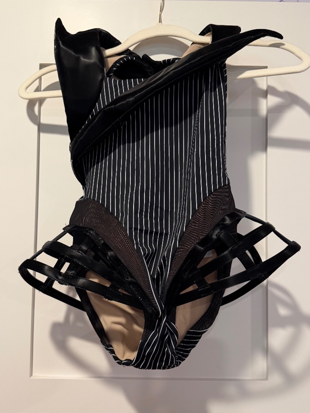 Revolution 2 die 4 Reflex Striped Leotard